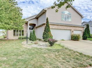 3206 Cypress Creek Rd, Champaign, IL 61822