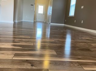 2645 Averon Dr, Fuquay Varina, NC 27526