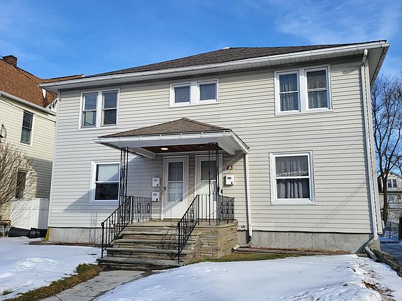 3rd image of 43 Albert St Unit C