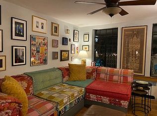 362 E 10th St APT 3W, New York, NY 10009