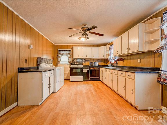 4th image of 117 Spring Garden Dr