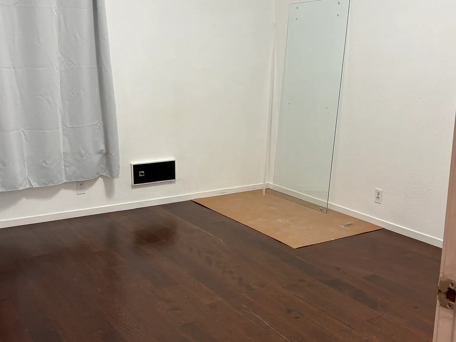 2 bed, 923 sqft, $5,600 — Photo 4