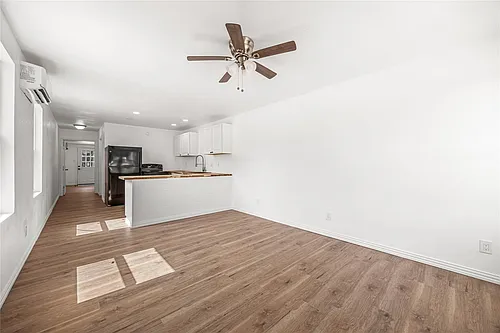 28096 Seven Sisters Rd Photo 1