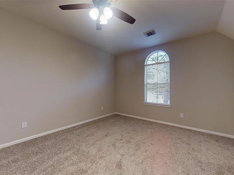 20802 Newbury Park Dr — Photo 44