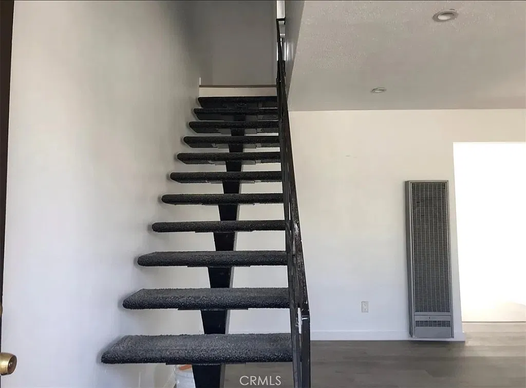 2 bed, 1.5 bath, 1000 sqft, $2,395 — Photo 3