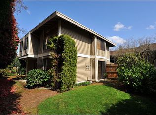 281 112th Ave SE APT 4, Bellevue, WA 98004