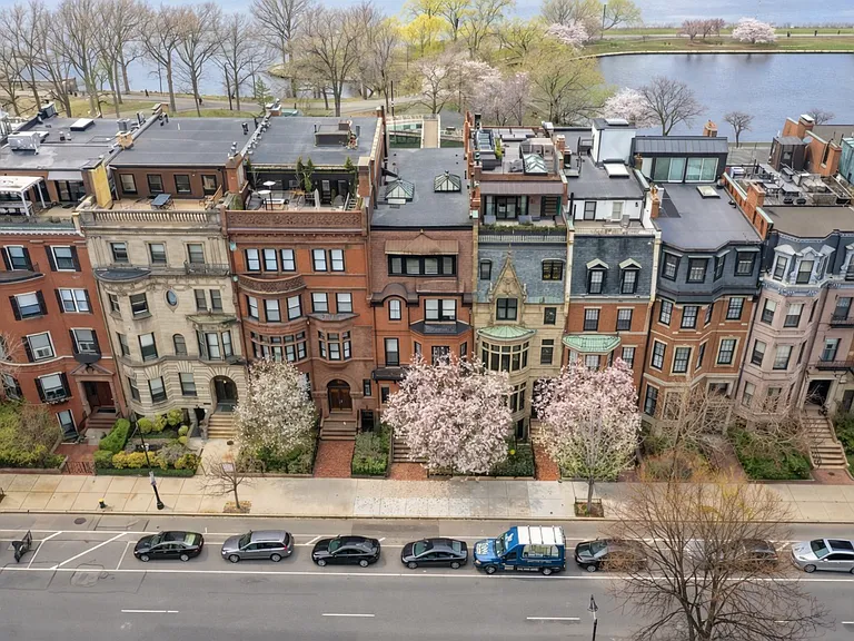 346 Beacon St #1 — Photo 14