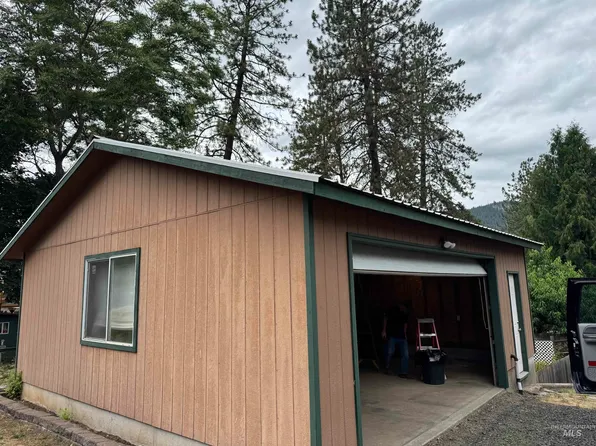 12563 Hartford Ave, Orofino, ID 83544