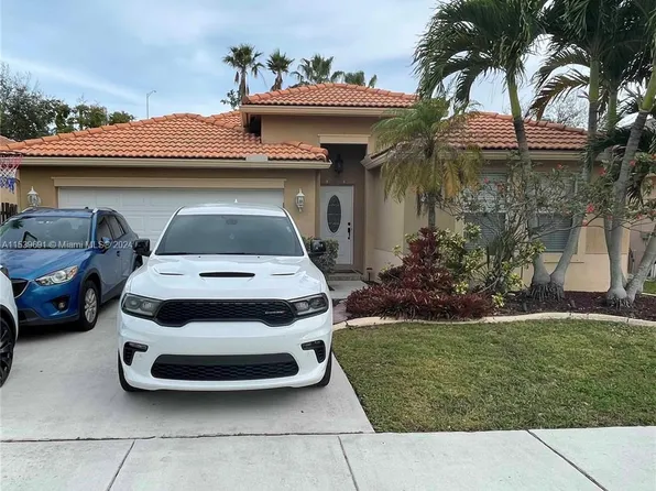 14341 N Royal Cove Cir, Davie, FL 33325