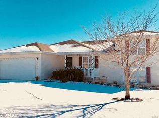 1432 Nathaniel Dr, Lebanon, MO 65536