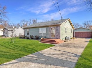 655 3rd St, Waukee, IA 50263