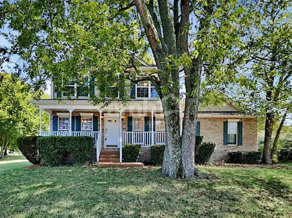2201 Ipswitch Dr, Thompsons Station, TN 37179