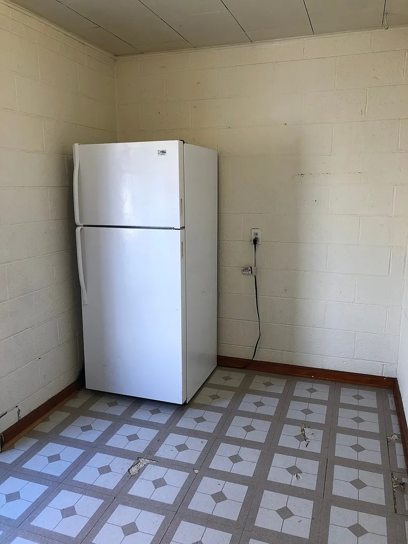 710 9th street — Photo 3