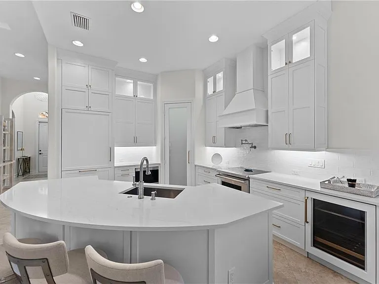 7831 Valencia Ct — Photo 22