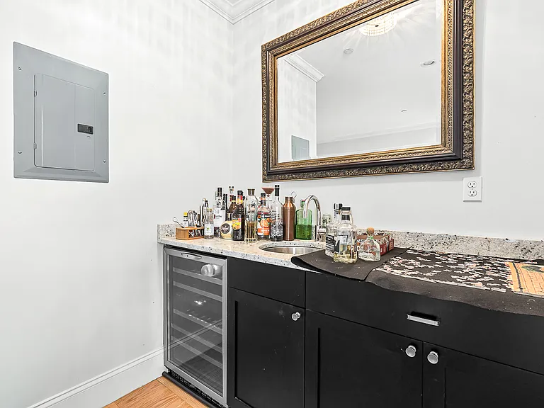 180 Gold St #3 — Photo 6