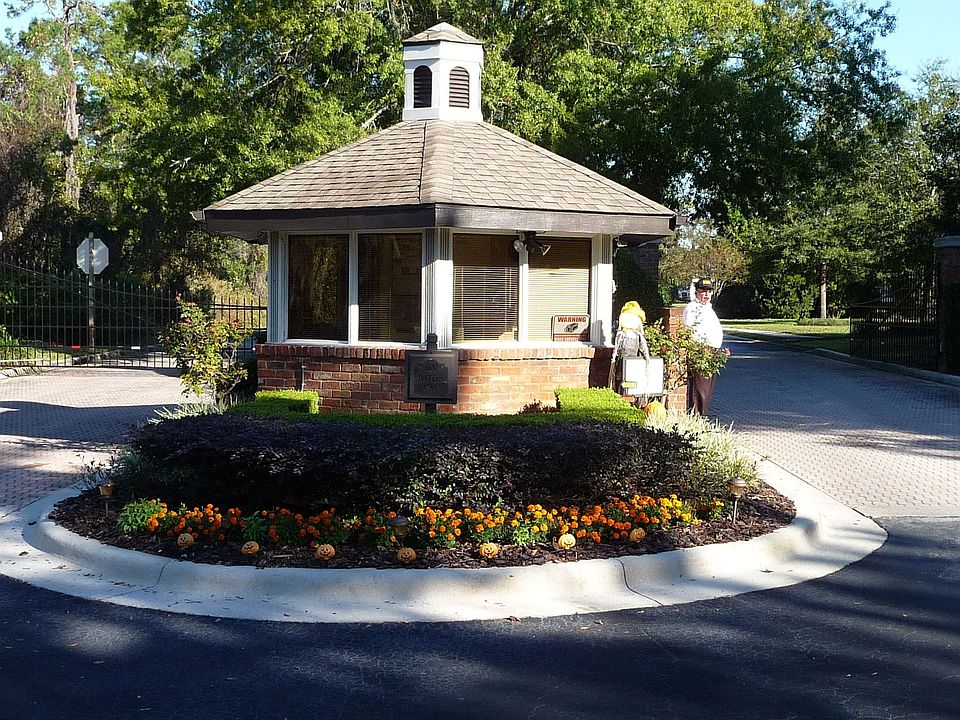 24 Hour Manned Guard House