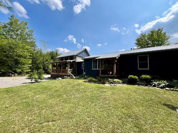 352 Shepherd Rd, Frankfort, OH 45628