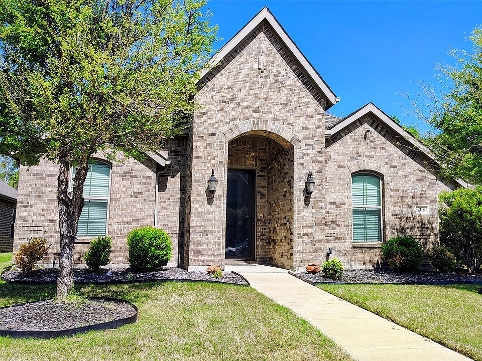 1st image of 205 Violet Dr