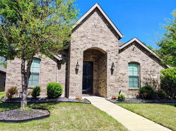 205 Violet Dr, Waxahachie, TX 75165