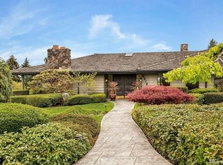 8816 NE 25th Pl, Clyde Hill, WA 98004