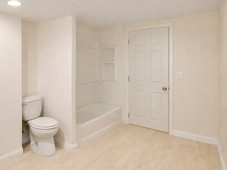21 W Coit St #3 — Photo 11