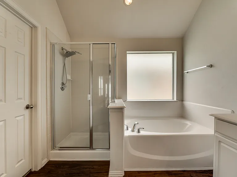 3209 Bloomfield Trl — Photo 3