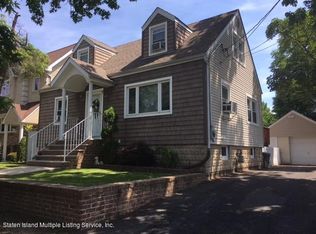 363 Main St, Staten Island, NY 10307