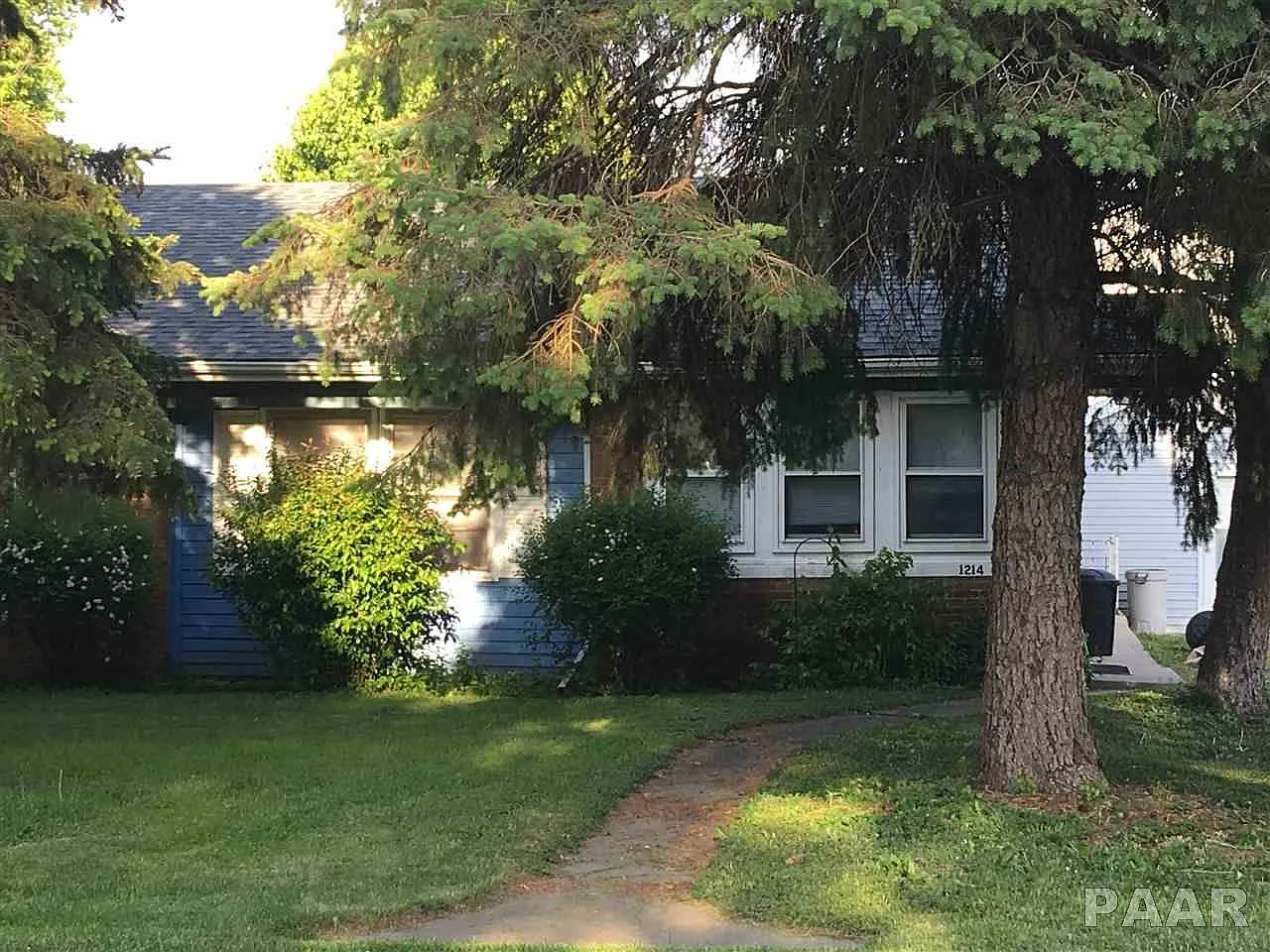 1214 N Finney St photo 1