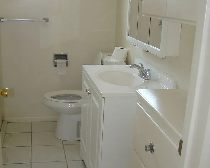515 N South St #I — Photo 3