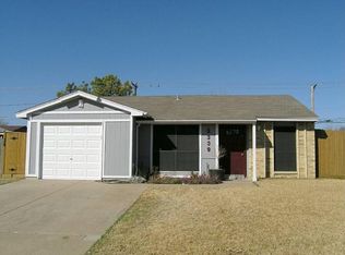 2339 Sunflower Dr, Arlington, TX 76014