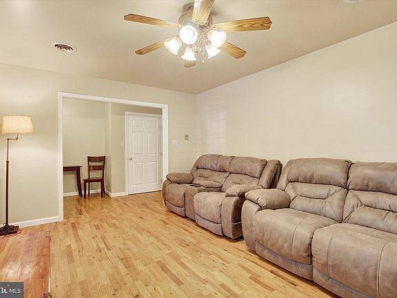 5th image of 522 Nicklas Dr
