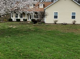 2338 Timber Ridge Rd, Saint Jacob, IL 62281