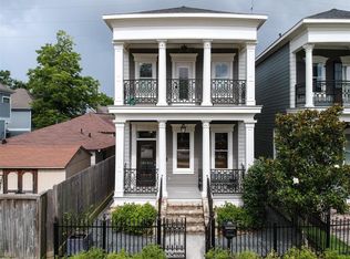 1117 Nicholson St, Houston, TX 77008