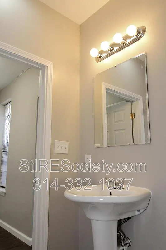 3 bed, 2.5 bath, 3336 sqft, $2,090 — Photo 4