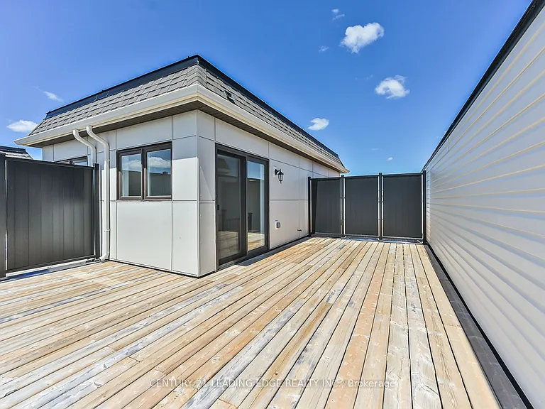 30 William Shearn Cres — Photo 32