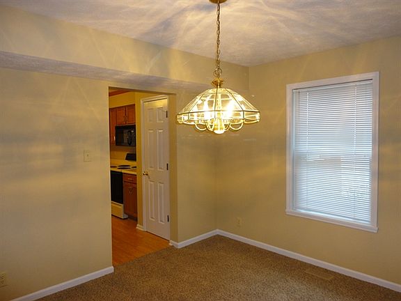 3rd image of 4317 Teakwood Ln