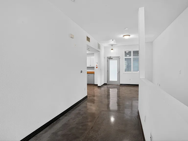 485 W Center Street Promenade — Photo 10