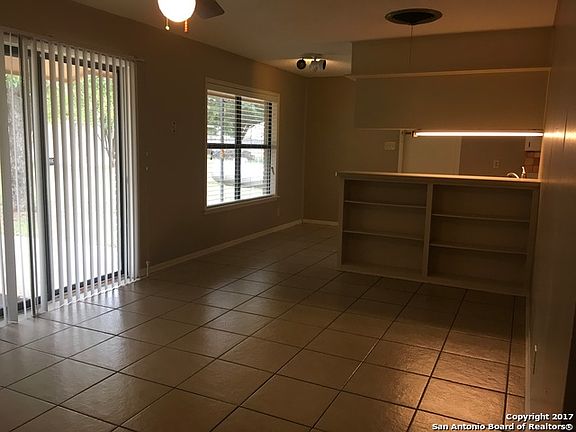4th image of 106 Hillcrest Dr