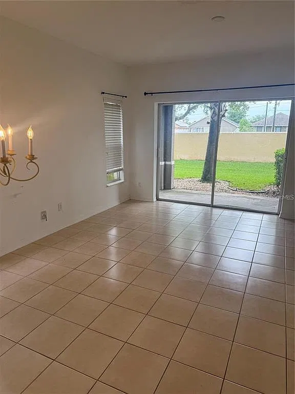 2 bed, 2.5 bath, 1071 sqft, $1,600 — Photo 4