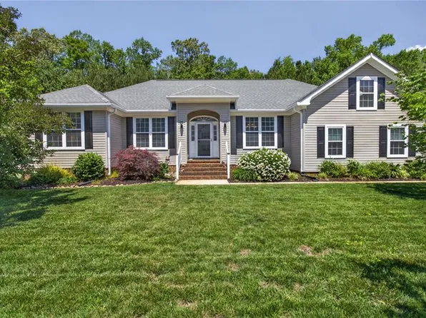 3816 River Oak Cir, Virginia Beach, VA 23456