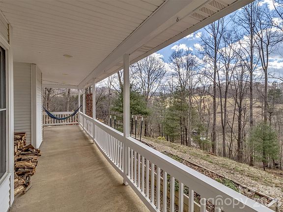 5th image of 109 Paradise Cir
