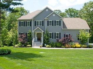 160 Oakhill Ave, Wrentham, MA 02093