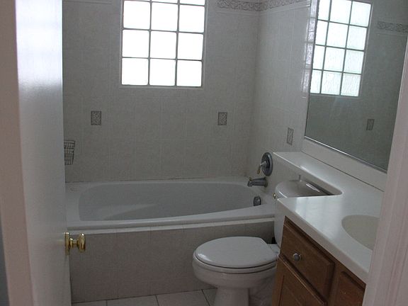 5th image of 6108 Saint John Dr