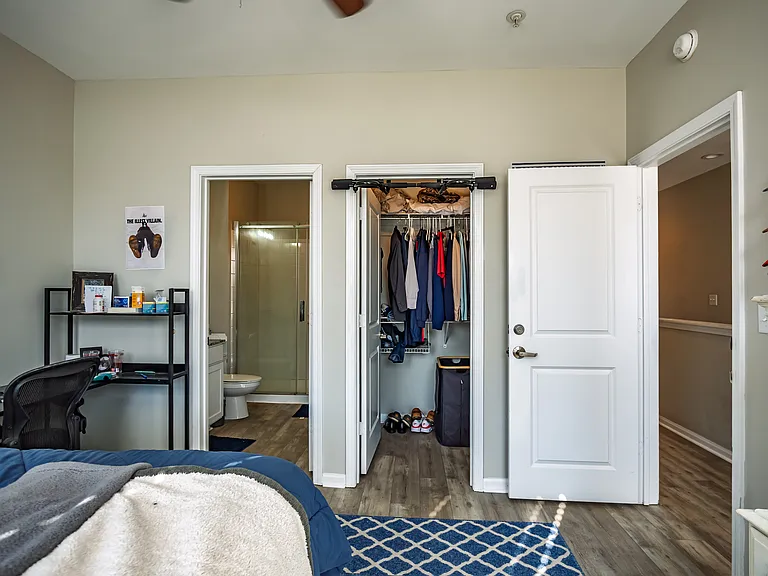 230 Town Center Dr #230 — Photo 34