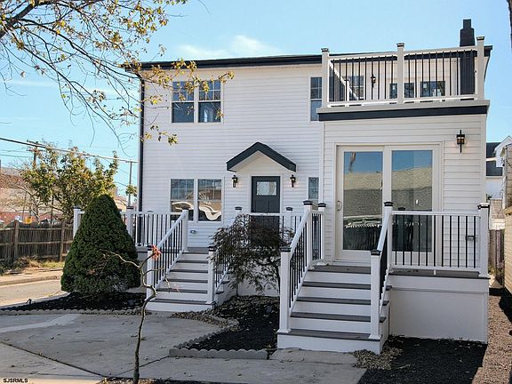 2nd image of 706 Augustine Rd