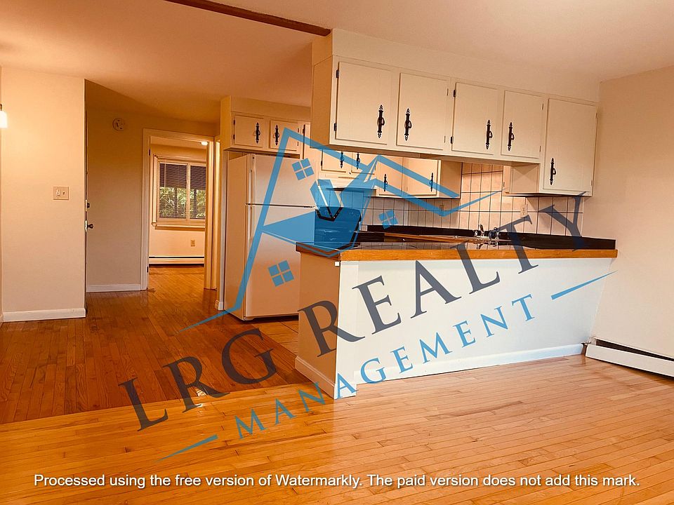 1st image of 17 Walter St #11