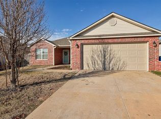 1820 Schooner Rd, El Reno, OK 73036