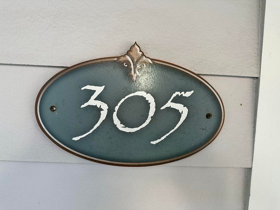 Unit 305
