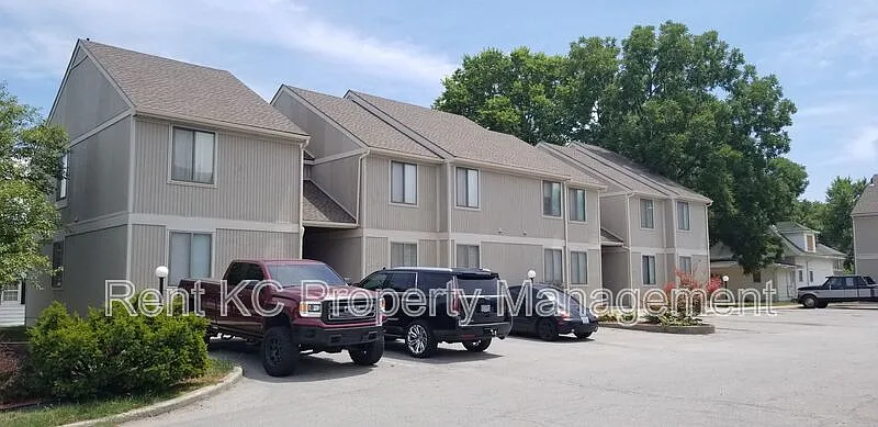 1 bed, 1.0 bath, 912 sqft, $1,050 — Photo 4