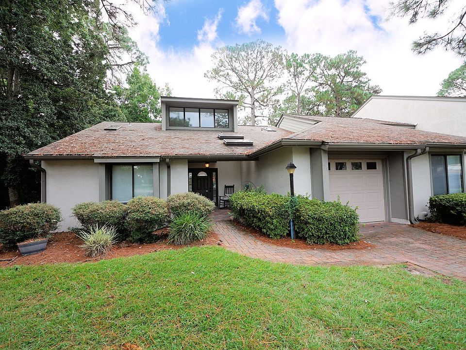 1st image of 120 Gleneagles Dr